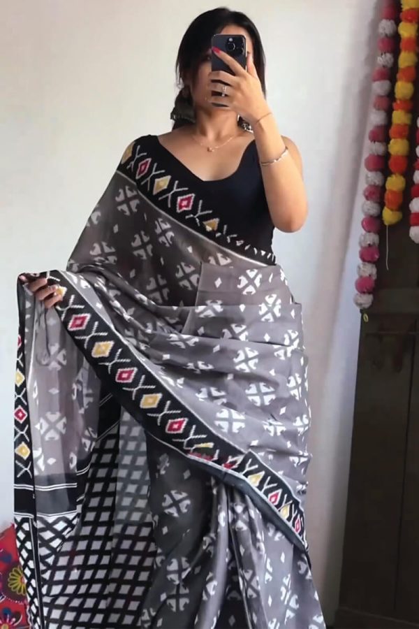 Elegant 1-Minute Ready To Wear Grey Cotton Saree