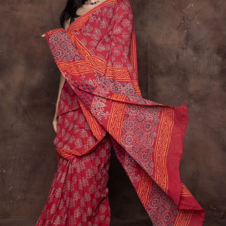 Lassitude 1 Minute Ready To Wear Maroon Mul Cotton Digital Printed Saree With Pocket