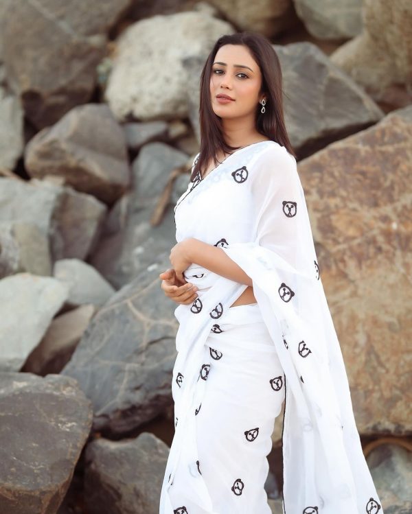 Adorning 1-Minute Ready To Wear White Georgette Saree