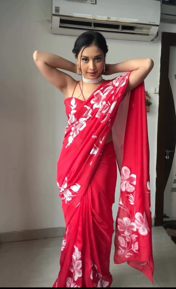 Gleaming 1-Minute Ready To Wear Red Georgette Saree