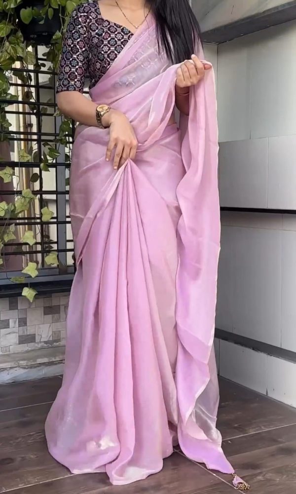 Prominent Pink Fancy Silk Saree With Fairytale Blouse Piece