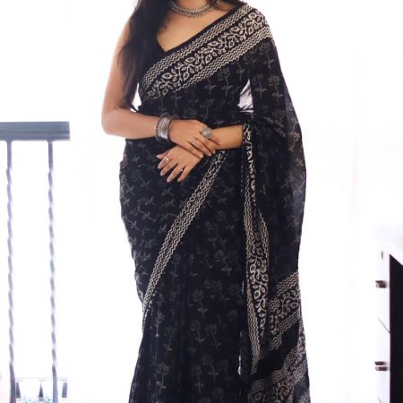 Gratifying 1-Minute Ready To Wear Black Cotton Saree